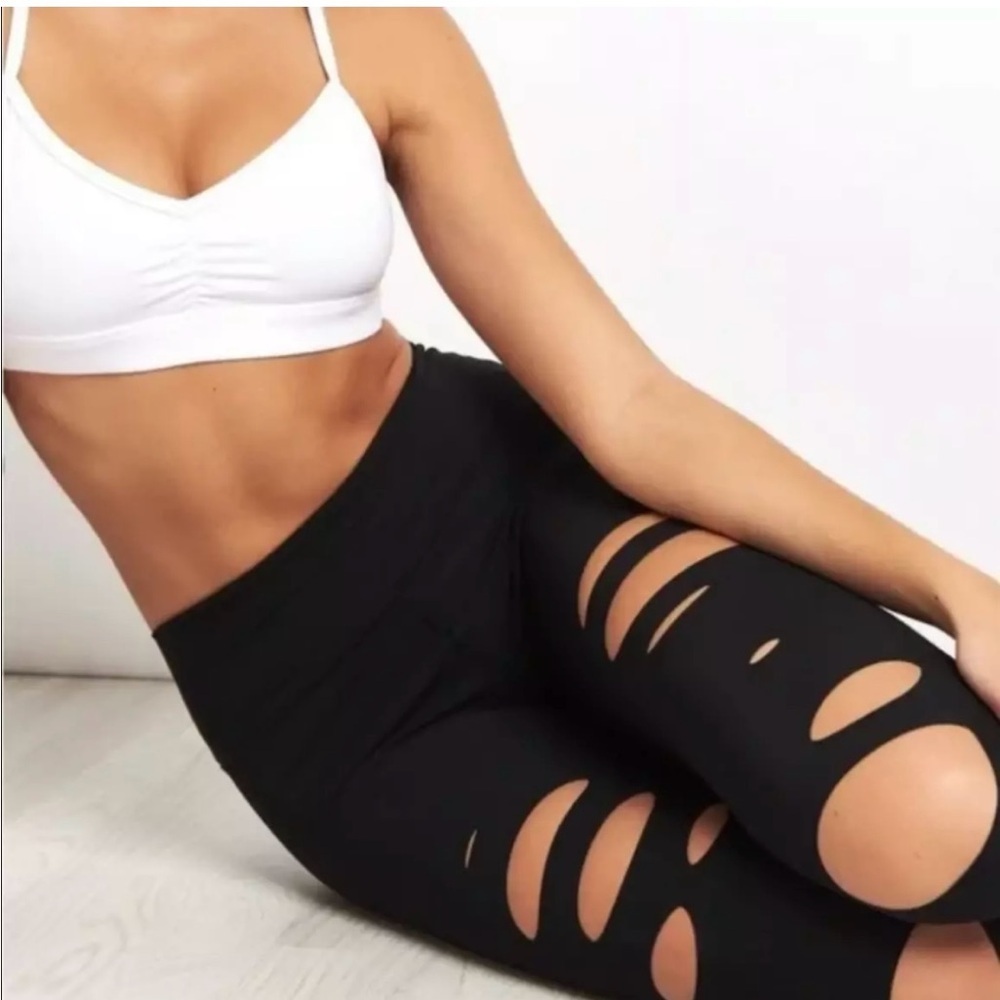 Alo Yoga High Waisted Ripped Warrior Leggings - Black - Small NWOT - Picture 8 of 14